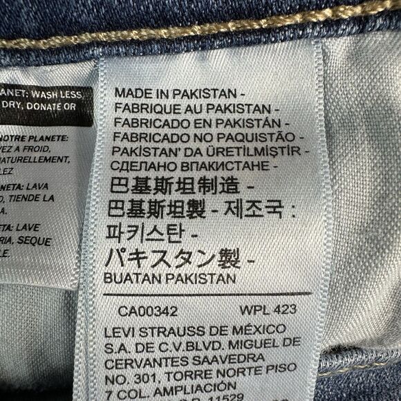 Levi's BOYFRIEND Womens Sz 30 Blue Mid Rise Crop Capri Jeans Denim Pants 32x26.5 - Picture 8 of 11